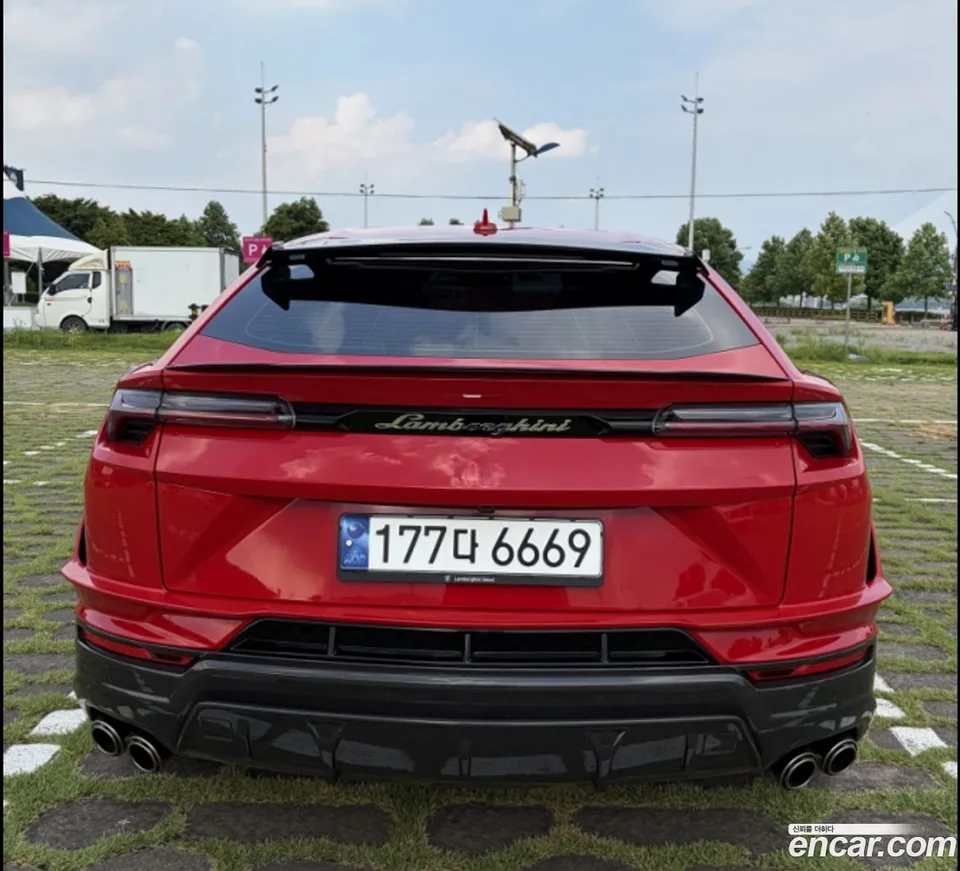 Lamborghini Urus 4.0 V8 2024 — thumbnail 4