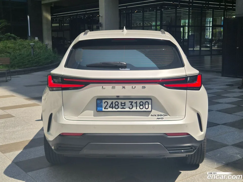Lexus NX 350h 2025 — thumbnail 4