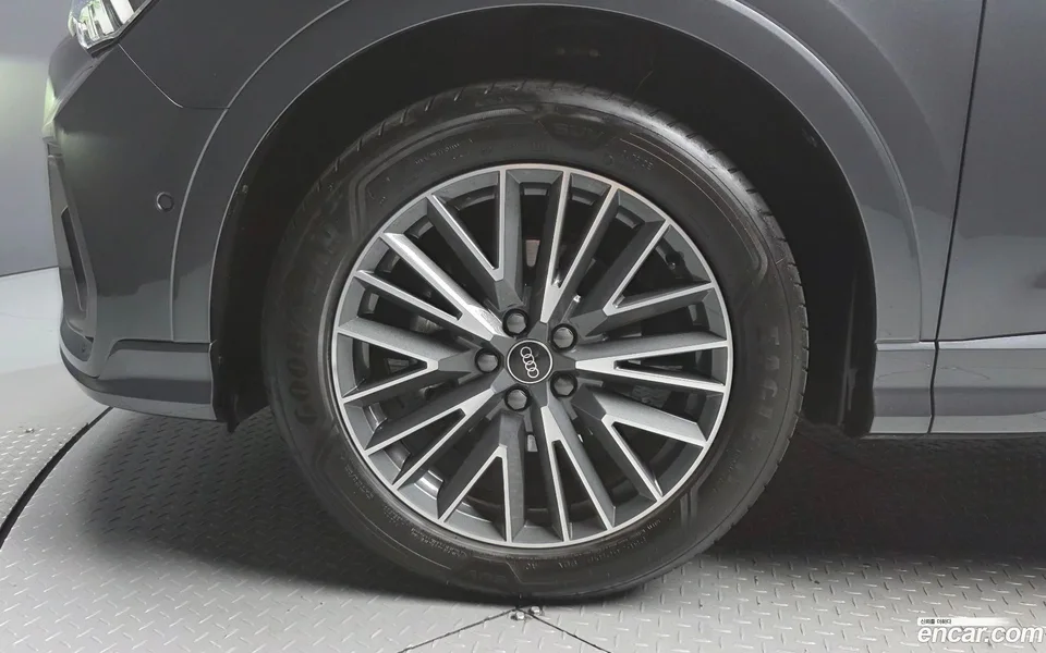 Audi Q3 35 TDI 2022 — thumbnail 2