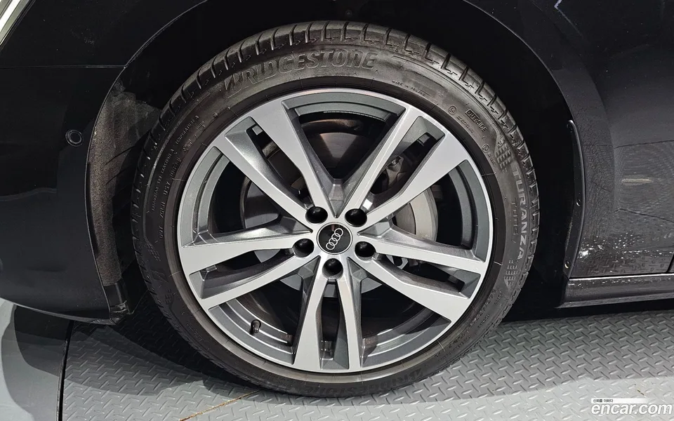 Audi A6 45 TFSI 2023 — thumbnail 2
