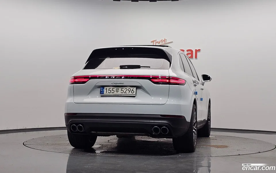 Porsche Cayenne 3.0 2022 — thumbnail 4