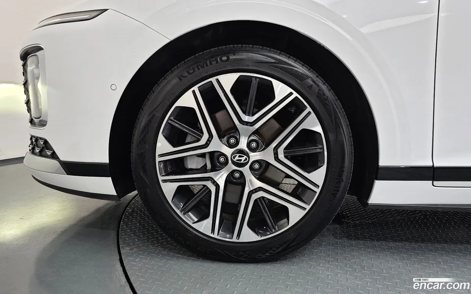 Hyundai Grandeur 2.5 2WD 2023 — thumbnail 2