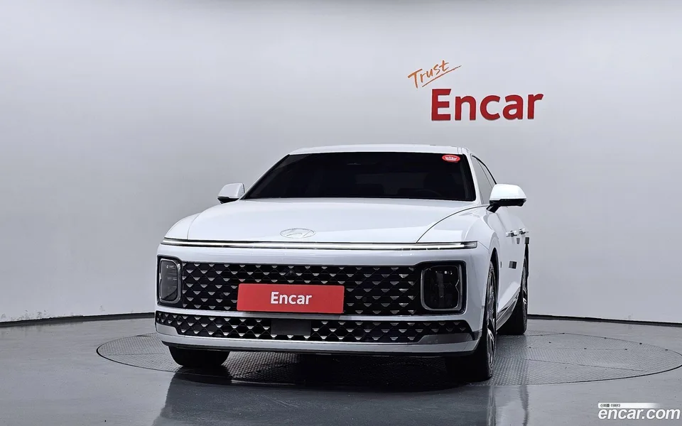 Hyundai Grandeur 2.5 2WD 2023 — thumbnail 3