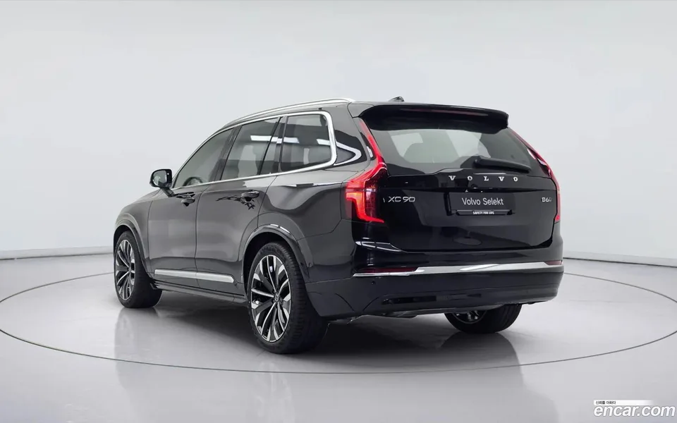 Volvo XC90 B6 2026 — thumbnail 3