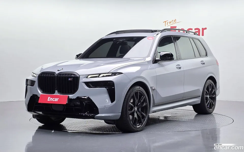 BMW X7 M60i xDrive M 6 2024 — photo 1, buy with delivery to Moscow