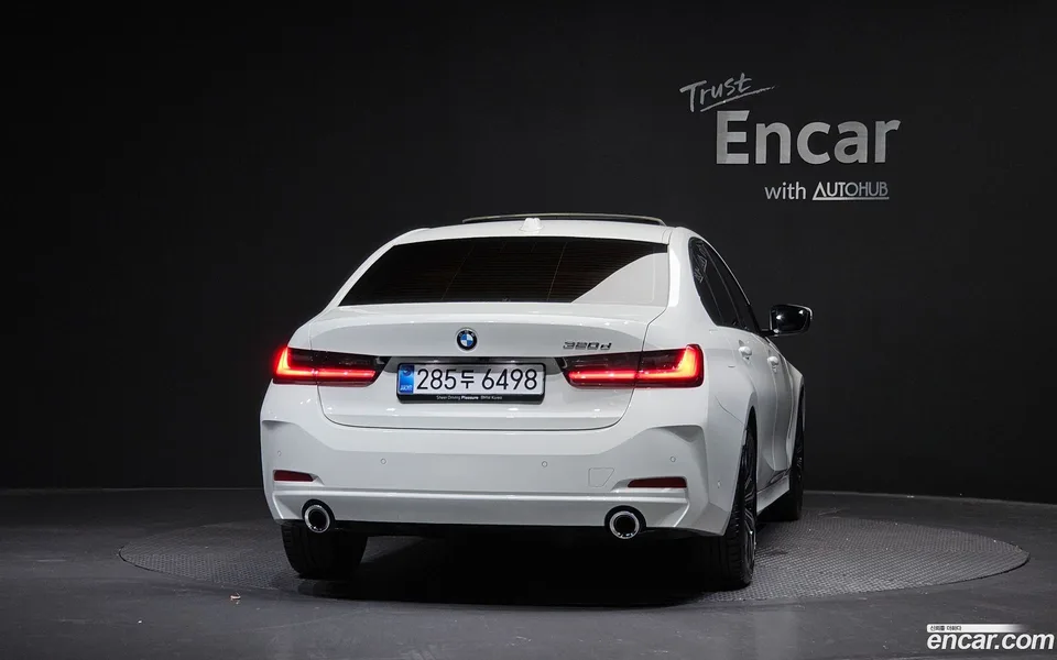 BMW 3 Series 320d 2025 — thumbnail 4