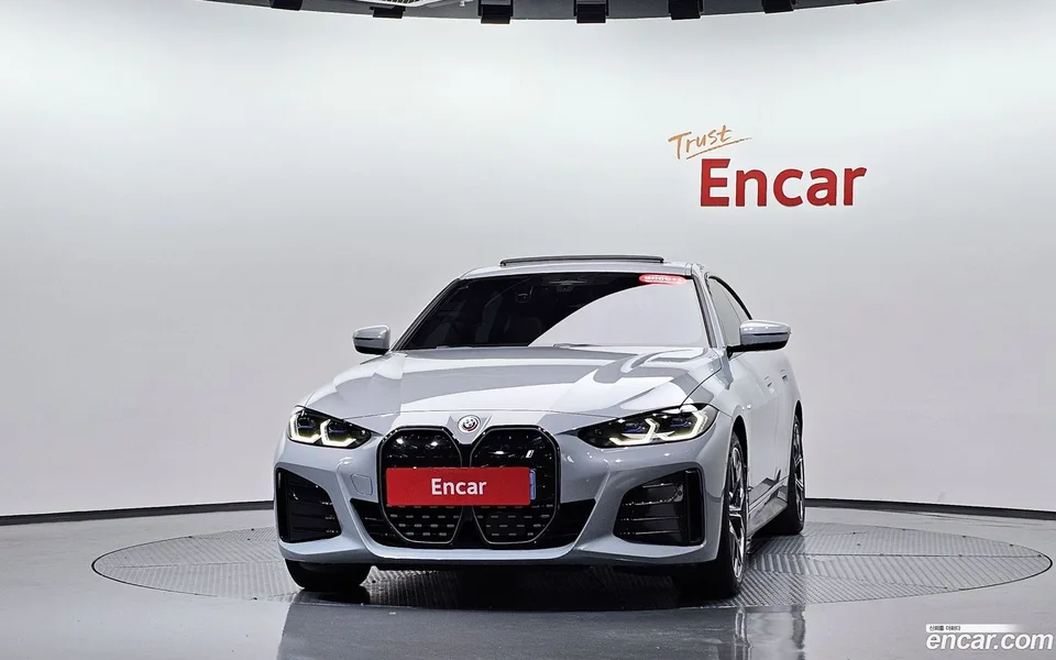 BMW i4 eDrive40 M 2023 — миниатюра 3