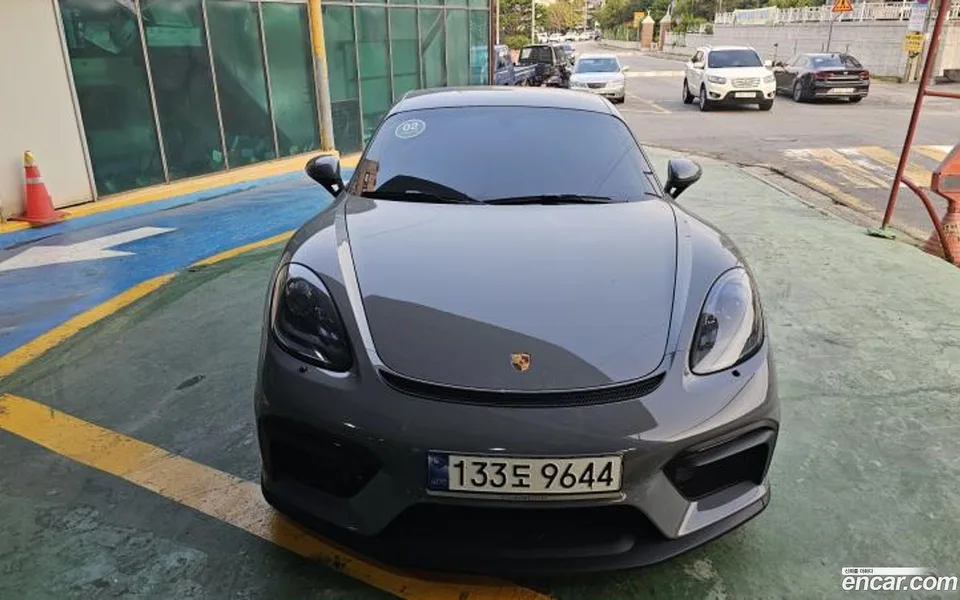 Porsche 718 Cayman 4.0 GT4 2023 — photo 1, buy with delivery to Moscow
