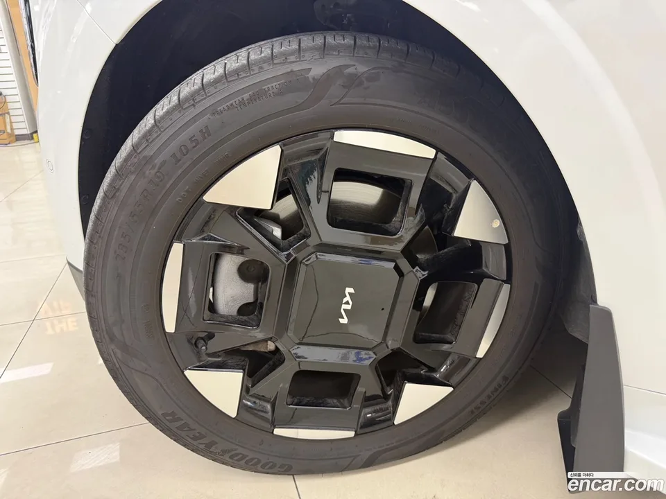 Kia Carnival 9 2025 — thumbnail 2