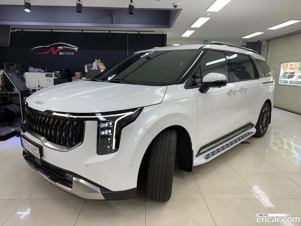 Kia Carnival 9 2025 — photo 1, buy with delivery to Moscow