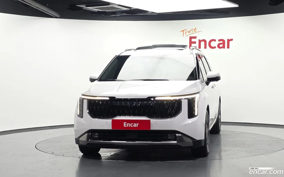 Kia Carnival 7 2024 — thumbnail 3