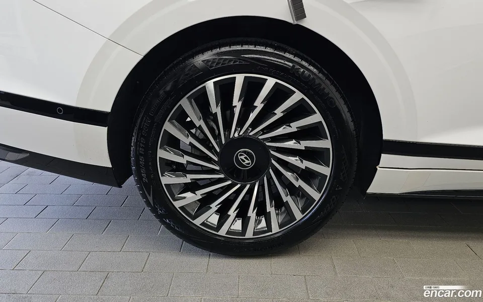 Hyundai Grandeur Hybrid 2025 — thumbnail 2