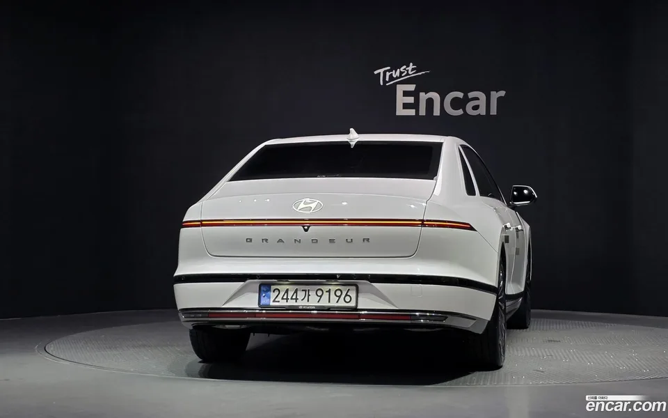 Hyundai Grandeur Hybrid 2025 — thumbnail 4