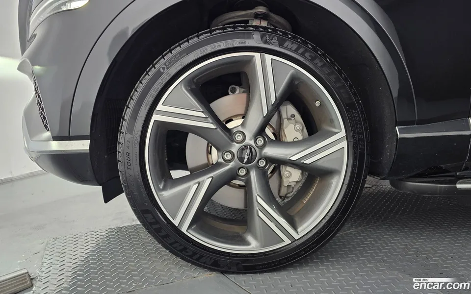 Genesis GV80 2.5T 2WD 2023 — thumbnail 2