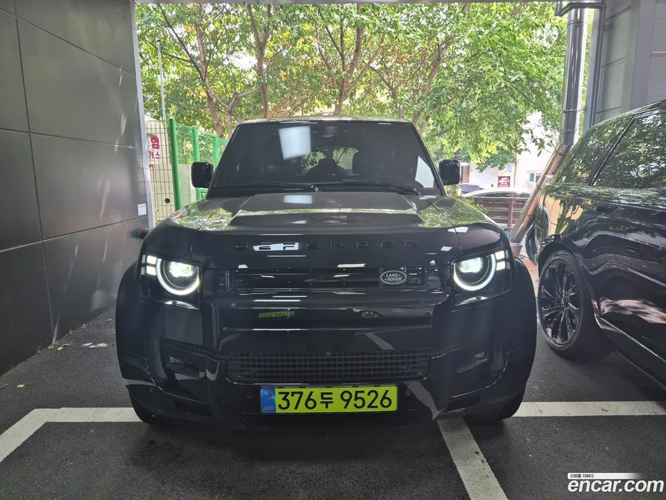 Land Rover Defender 130 D300 X- HSE 2026 — photo 1, buy with delivery to Moscow