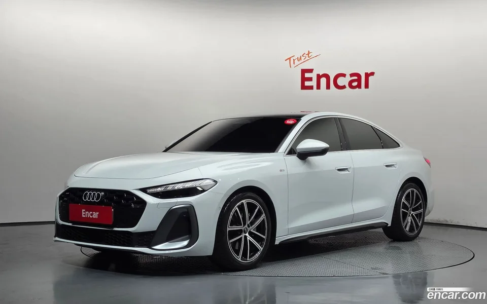 Audi A5 40 TFSI S Line 2025 — photo 1, buy with delivery to Moscow