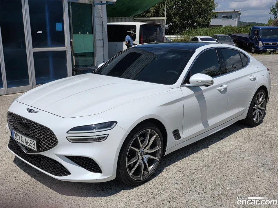Genesis G70 2.0T 2WD 2022 — photo 1, buy with delivery to Moscow