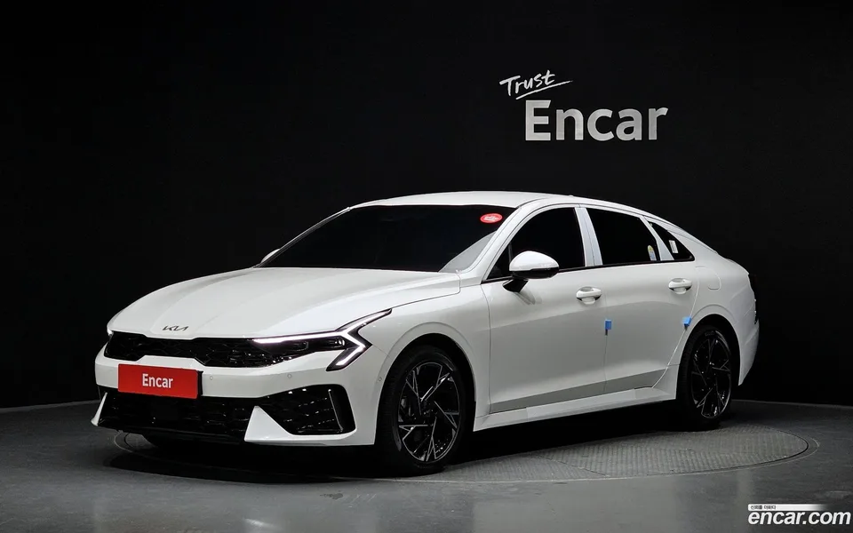 Kia K5 2.0 2026 — photo 1, buy with delivery to Moscow