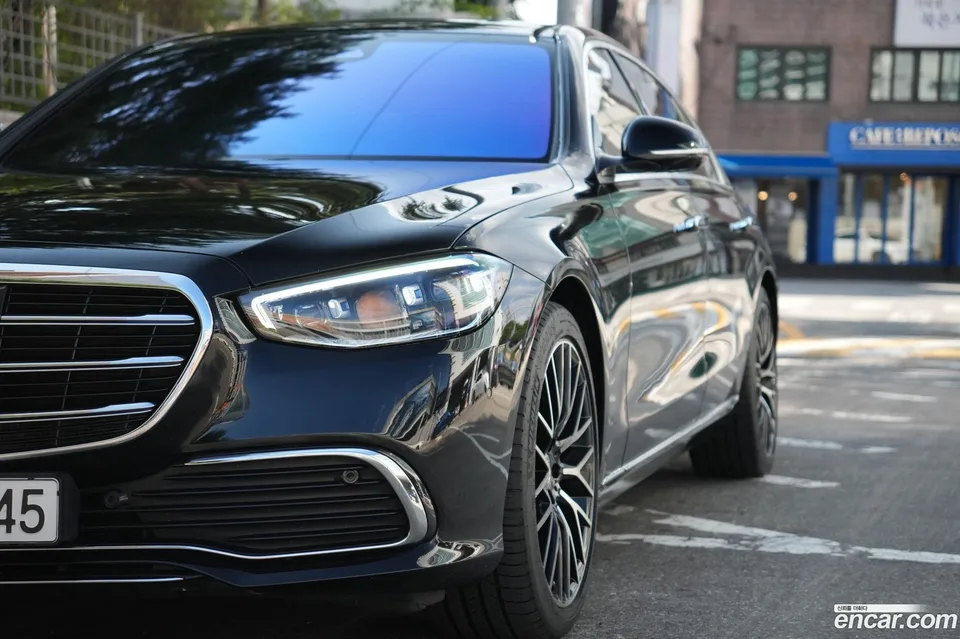 Mercedes-Benz S-Class S580L 4MATIC 2022 — thumbnail 3