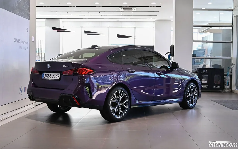 BMW 2 Series Gran Coupe 220 M 2025 — миниатюра 4