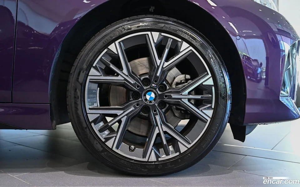 BMW 2 Series Gran Coupe 220 M 2025 — миниатюра 5