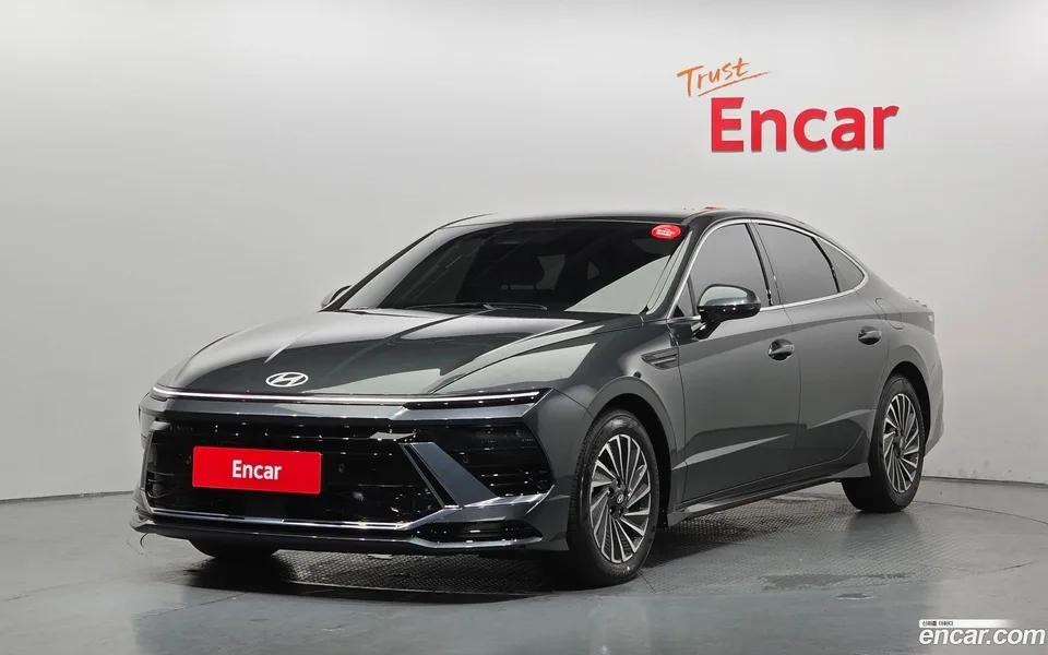 Hyundai Sonata The Edge Hybrid S 2026 — photo 1, buy with delivery to Moscow