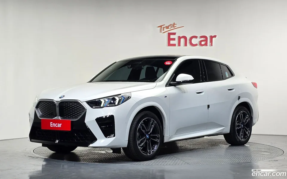 BMW iX2 eDrive 20 M 2024 — photo 1, buy with delivery to Moscow