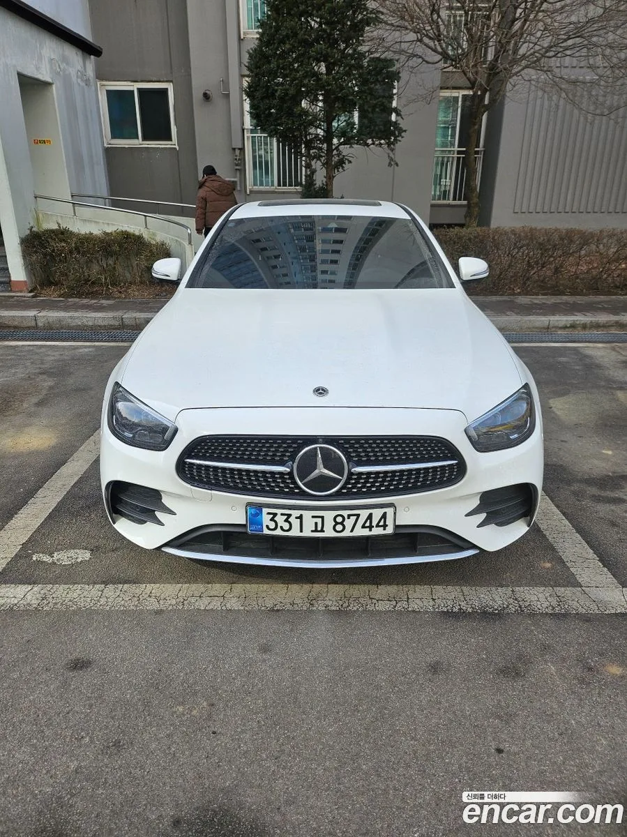 Mercedes-Benz E-Class 2023