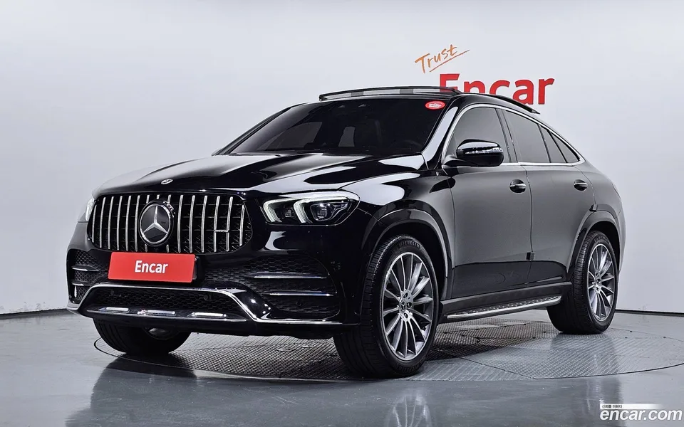 Mercedes-Benz GLE-Class GLE400d 4MATIC 2023 — фото 1, купить с доставкой в Москву