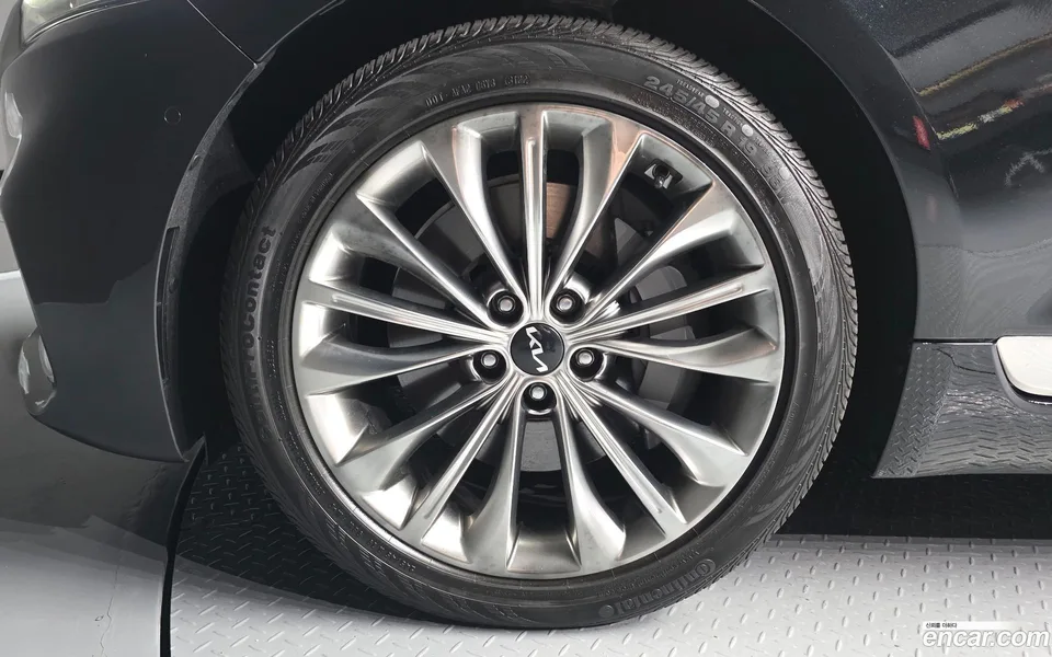 Kia K9 3.8 GDI AWD 2023 — миниатюра 5