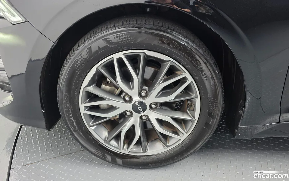 Kia K5 2.0 2023 — thumbnail 2