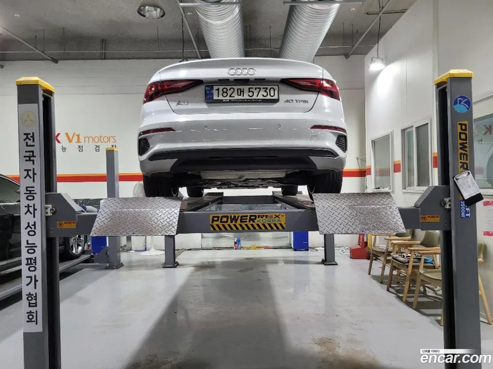 Audi A3 (8Y) 40 TFSI 2023 — thumbnail 2