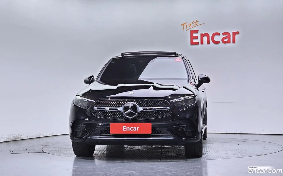 Mercedes-Benz GLC-Class GLC300 4MATIC 2023 — thumbnail 3