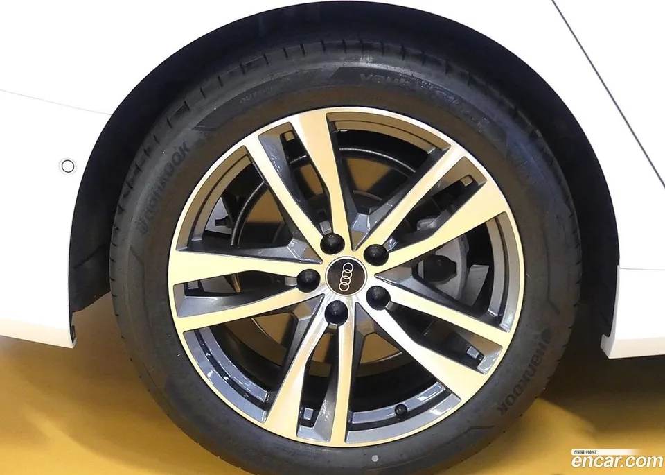 Audi A6 45 TFSI 2023 — thumbnail 2