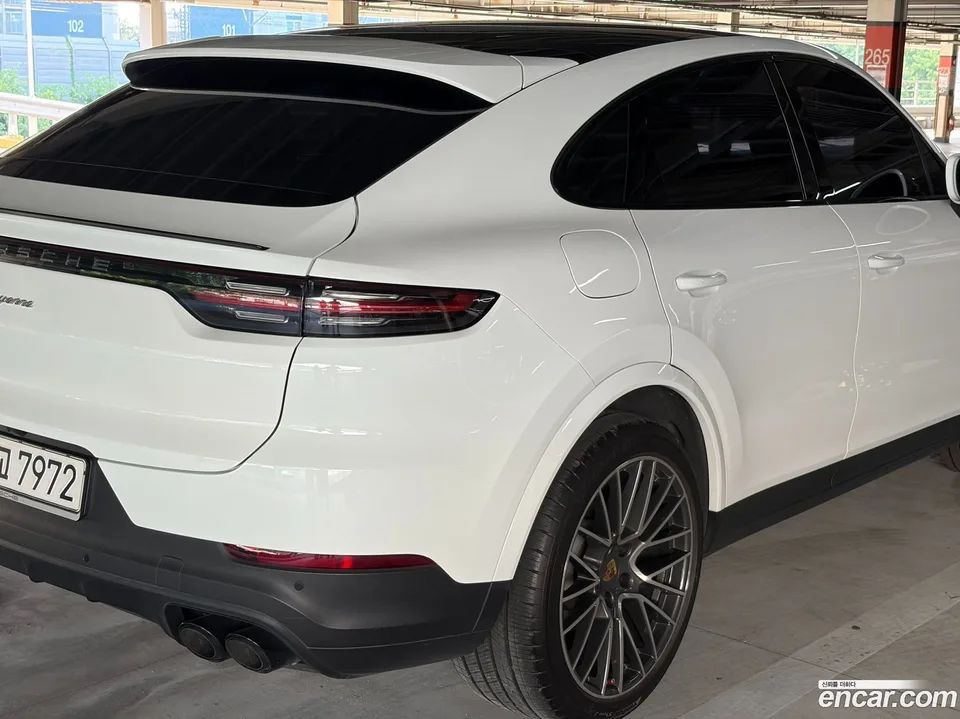 Porsche Cayenne 3.0 2022 — thumbnail 2