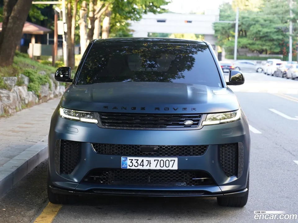 Land Rover Range Rover Sport P635 SV 2025 — thumbnail 3