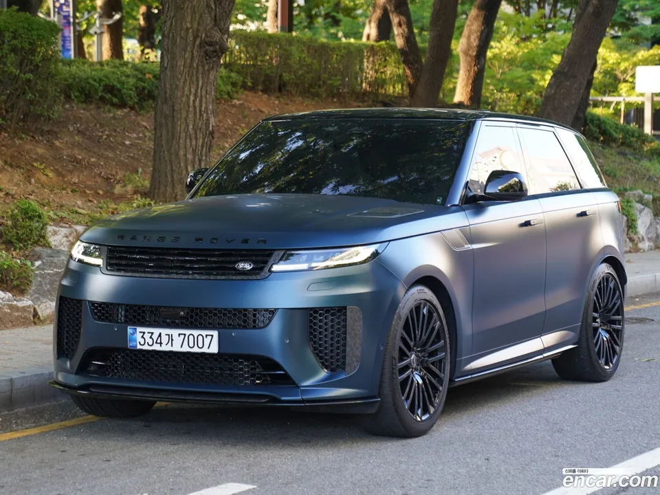 Land Rover Range Rover Sport P635 SV 2025 — photo 1, buy with delivery to Moscow