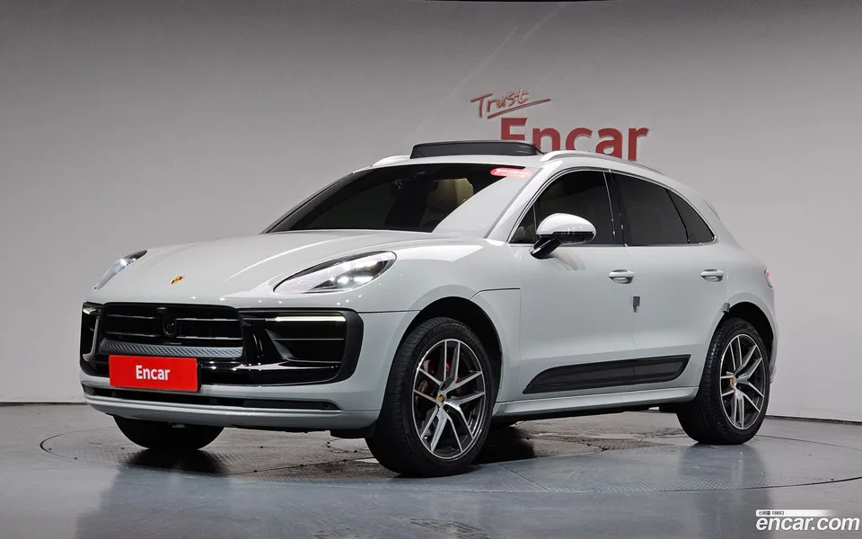Porsche Macan 2022