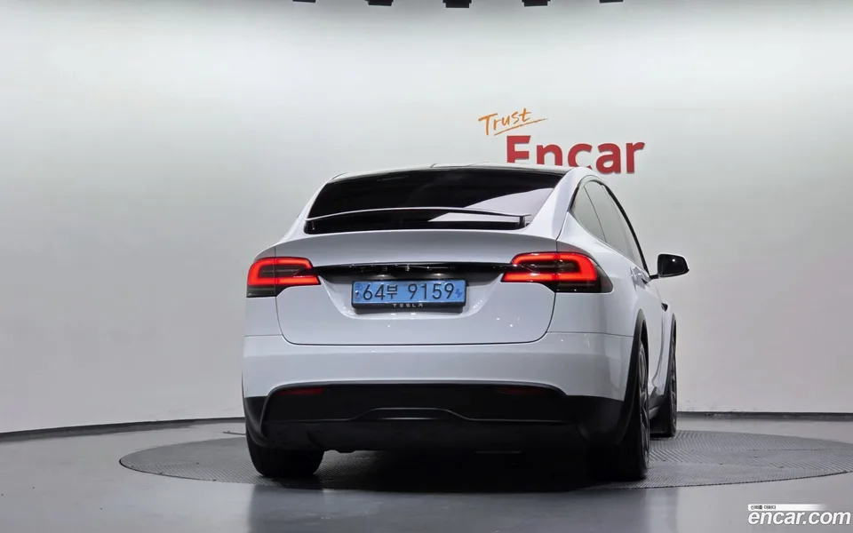Tesla Model X AWD 2023 — thumbnail 4