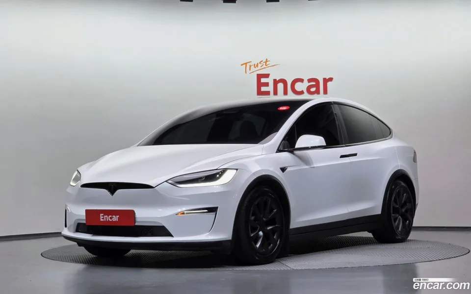 Tesla Model X AWD 2023 — photo 1, buy with delivery to Moscow
