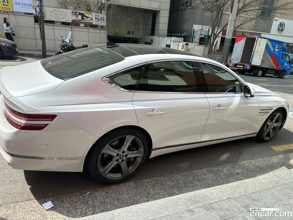 Genesis G80 2.5 AWD 2023 — thumbnail 3