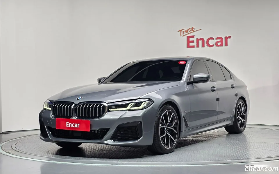BMW 5 Series 530i xDrive M 2023 — photo 1, buy with delivery to Moscow