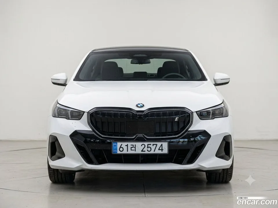 BMW i5 2025