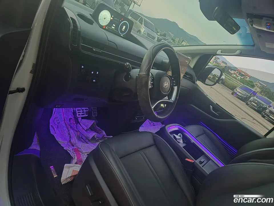 Hyundai Staria L3.5 7 2025 — thumbnail 2