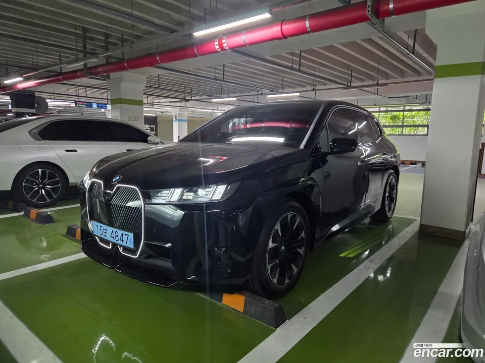 BMW iX xDrive45 M 2026 — photo 1, buy with delivery to Moscow