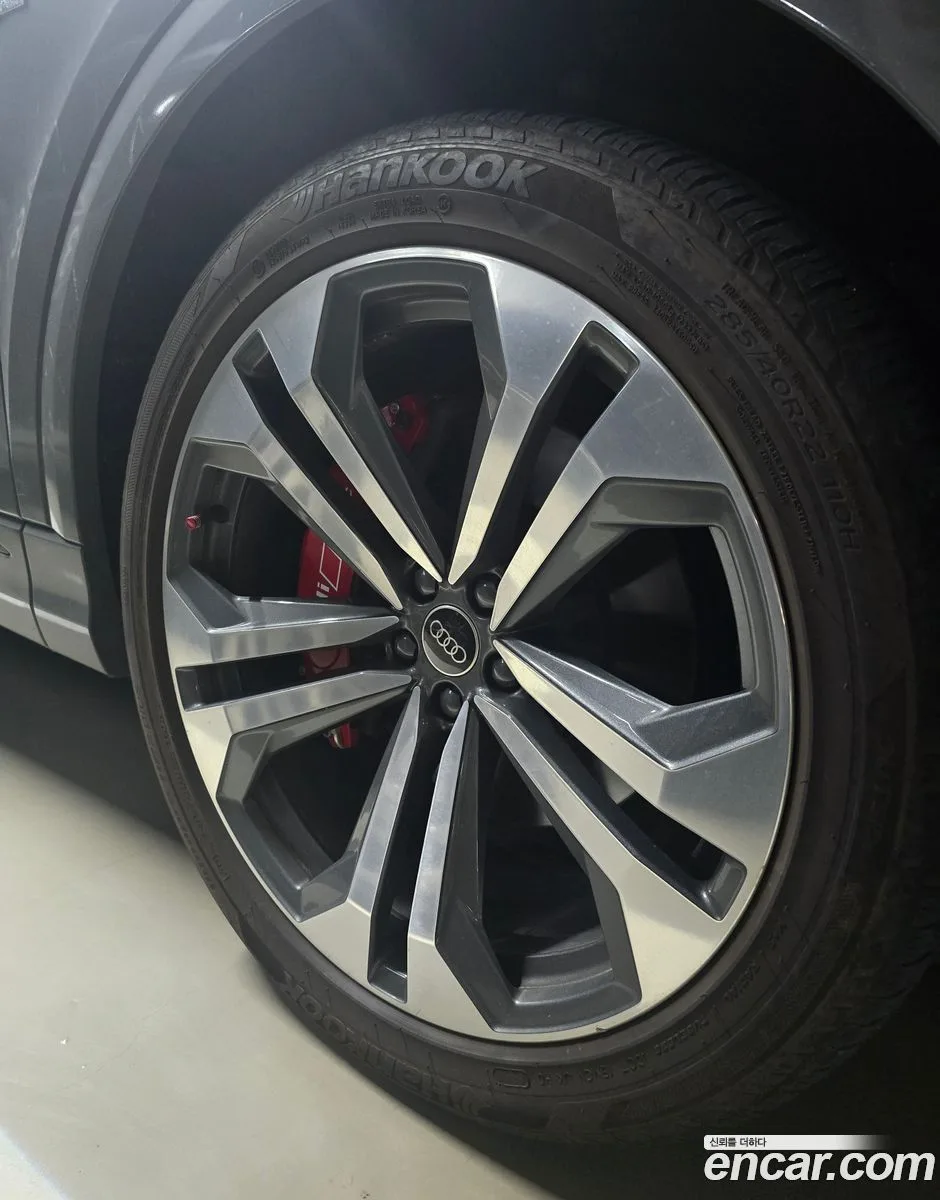 Audi Q8 (4M) 55 TFSI 2023 — thumbnail 2