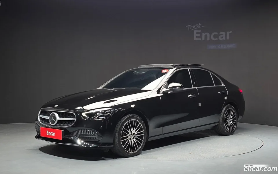 Mercedes-Benz C-Class C200 2022 — photo 1, buy with delivery to Moscow