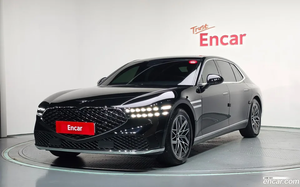 Genesis G90 3.5 AWD 2022 — photo 1, buy with delivery to Moscow