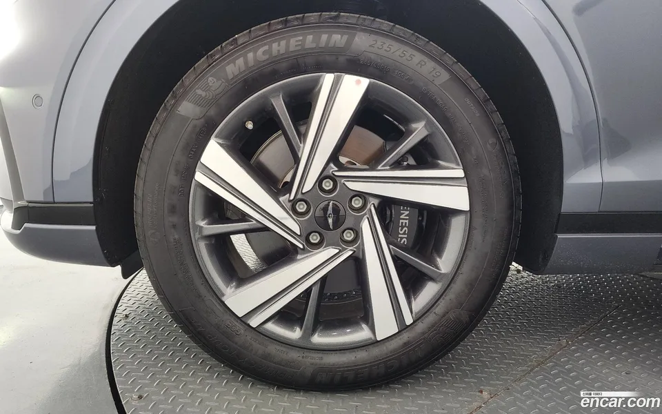 Genesis GV70 2.5T AWD 2026 — thumbnail 2