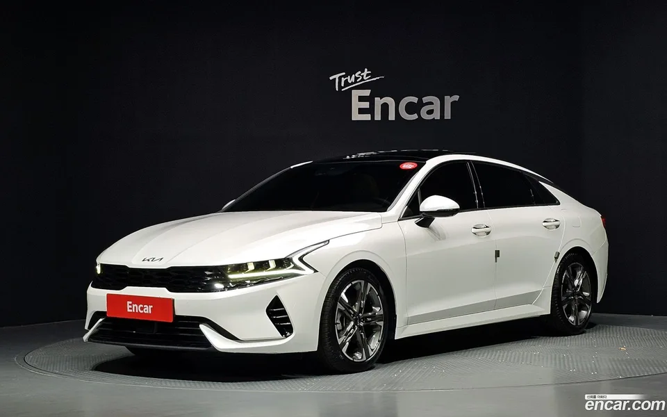 Kia K5 Hybrid 2023 — photo 1, buy with delivery to Moscow